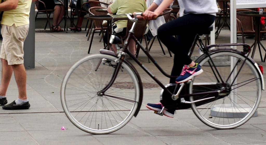 Mieszkaniec Katowic skarży się na rowerzystów
