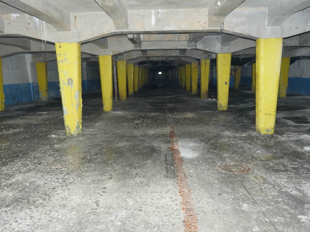 W centrum Katowic jest duży podziemny garaż, z którego nikt nie korzysta