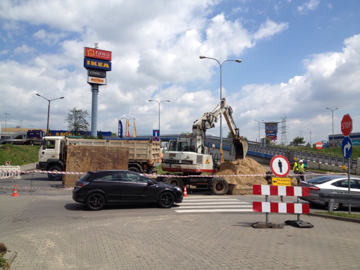 Utrudnienia obok IKEA. Trwa remont kanalizacji