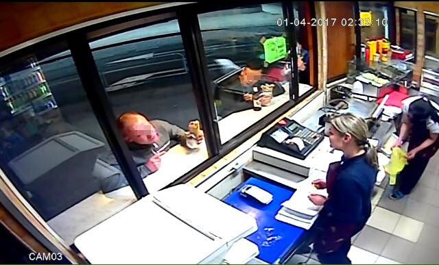 Policja zatrzymała kolejnego uczestnika bójki, w której dwie dziewczyny zostały okaleczone 