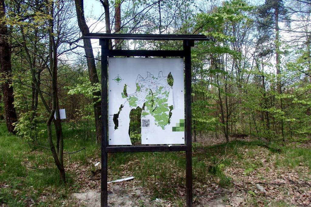 Wandale zniszczyli tablice przy trasach rowerowych w Katowicach