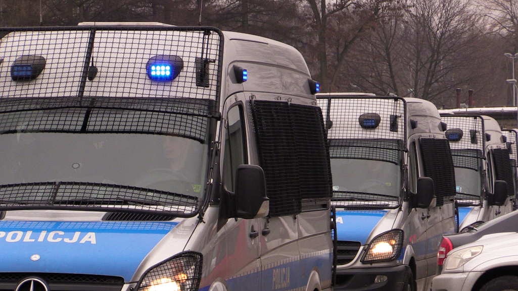 Grupa kiboli w Parku Śląskim. Na miejsce pojechała policja