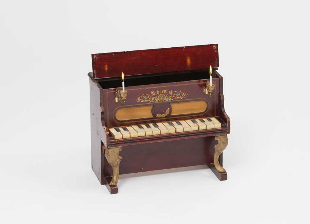 Wystawa miniaturowych instrumentów w Mieście Ogrodów