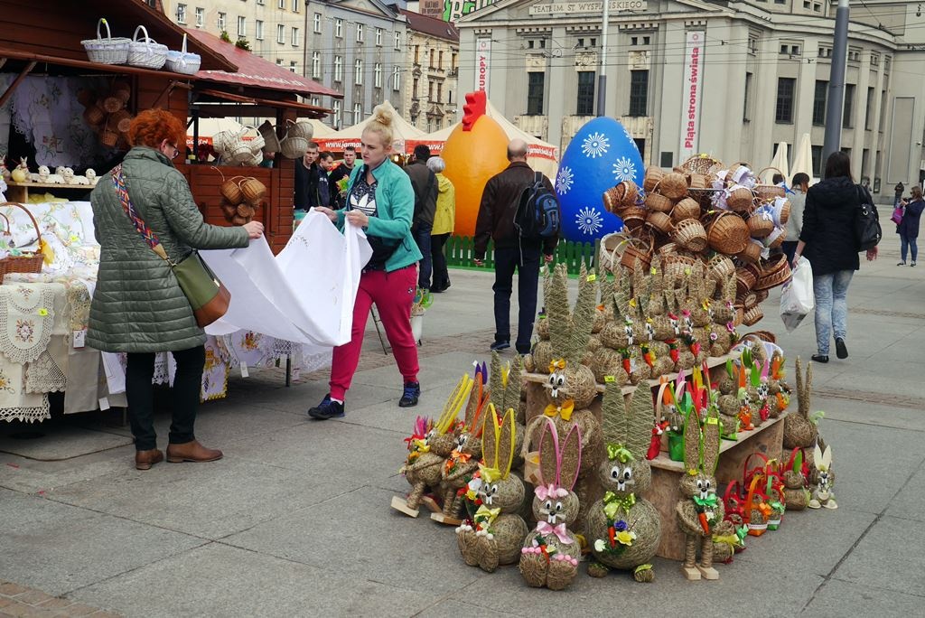 Na Rynku rozpoczął się Jarmark Wielkanocny