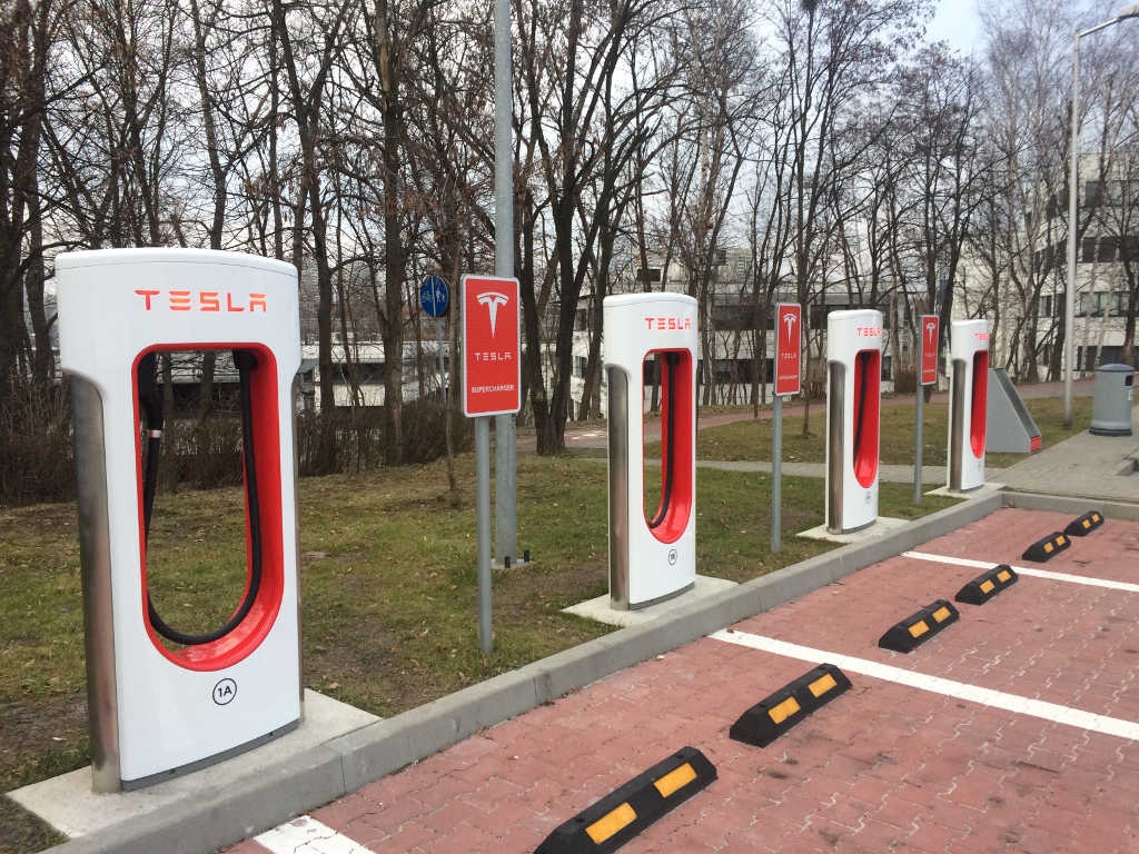 W Katowicach będzie można wypożyczyć elektryczny samochód