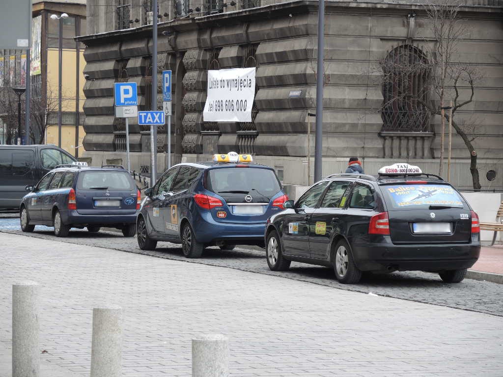 Od dziś nowe ceny taksówek. Nie wszyscy kierowcy stosują się do nowych przepisów