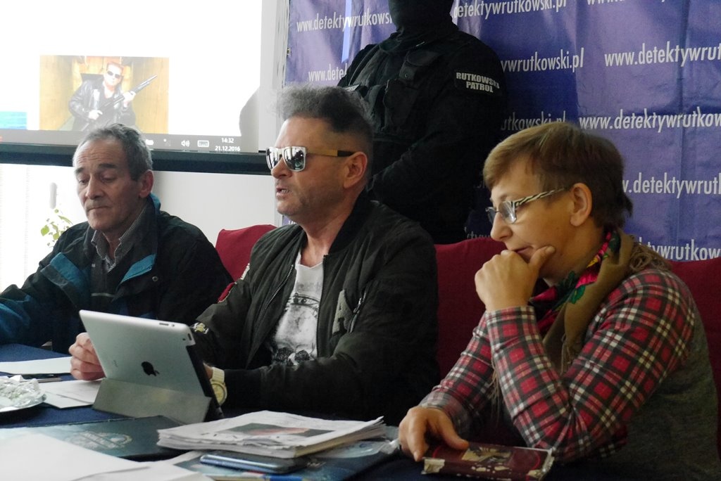 Krzysztof Rutkowski daje nagrodę za pomoc w namierzeniu Dariusza N.