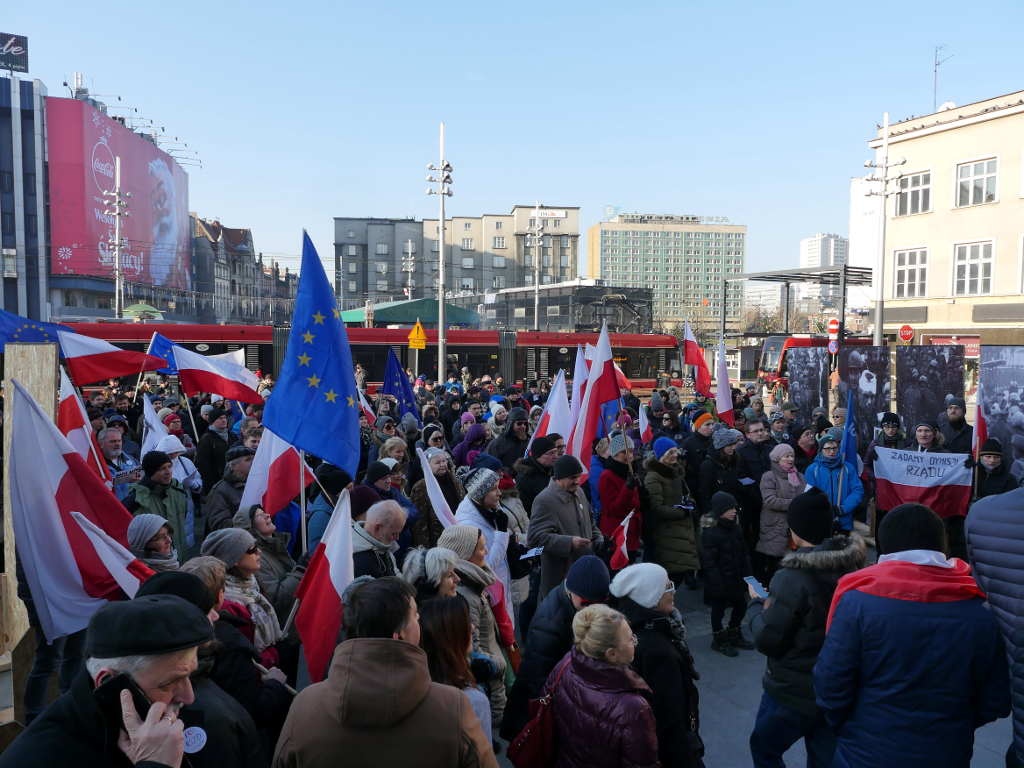 Protest KOD-u na Rynku [ZDJĘCIA]