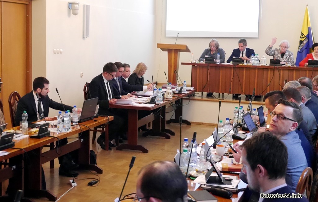 Budżet Katowic na 2017 rok uchwalony. Miasto wyda prawie 2 miliardy