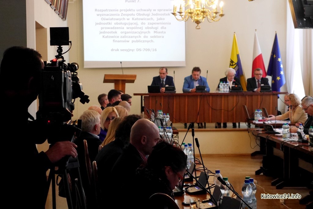 Duże zmiany w katowickich szkołach. Nie wszyscy uważają, że na dobre
