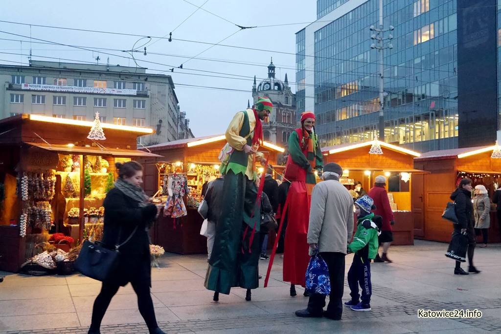 Na Rynku rozpoczął się jarmark bożonarodzeniowy