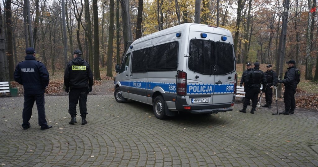 Śledztwo w sprawie morderstwa w Parku Kościuszki: policja zatrzymuje bezdomnych