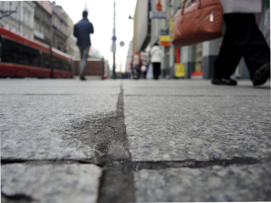 Konflikt miasta ze Skanską o granitowe płyty na ul. 3 Maja