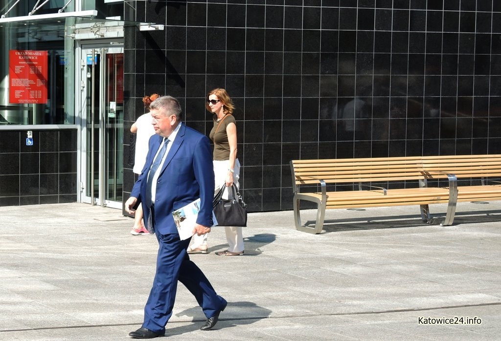 Trwa śledztwo w sprawie nieprawidłowości przy przetargach w KZK GOP