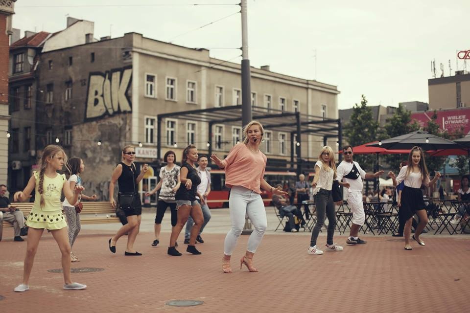 Potańcówka na Rynku w rytmie bachaty