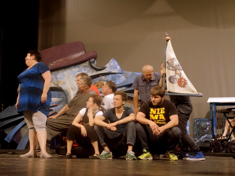Teatr Śląski zaprasza rodziny w podróż dookoła świata. Mamy bilety