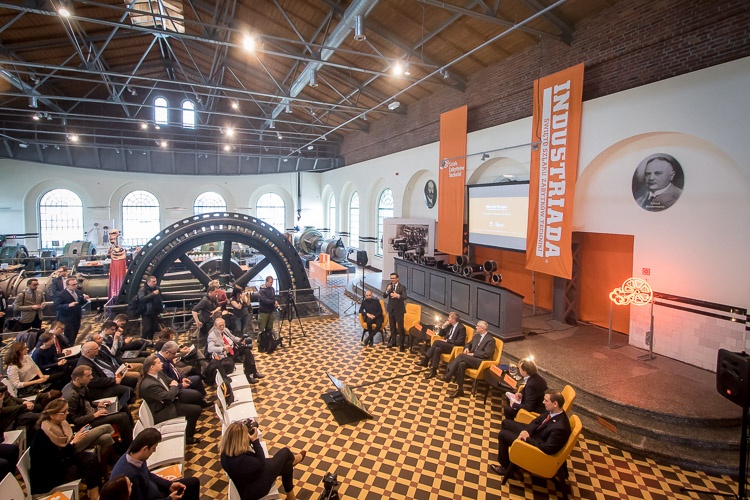 Rozruch maszyn przed Industriadą