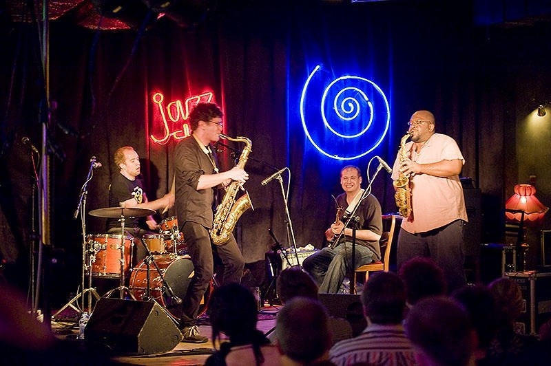 Kłopoty właścicieli Jazzclubu Hipnoza. Dług i koniec umowy najmu