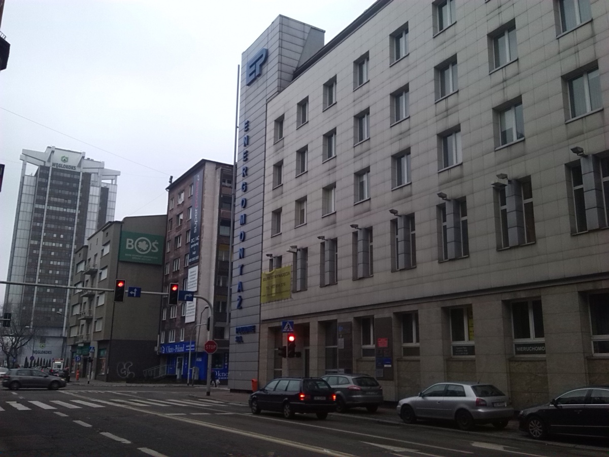 Biurowiec w centrum Katowic wystawiony na sprzedaż