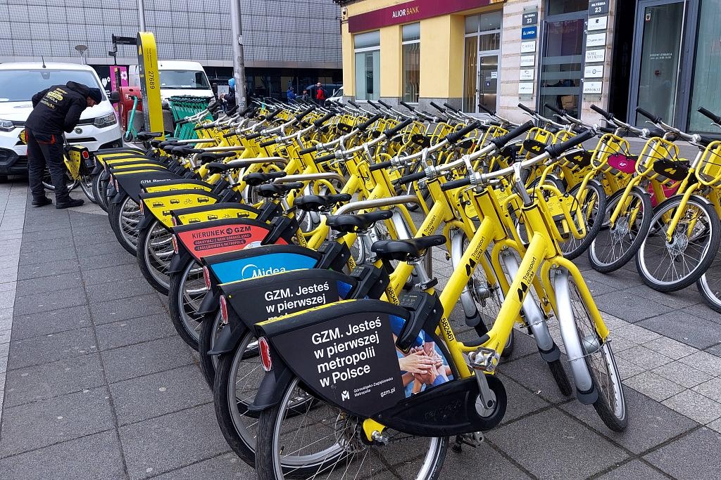 Sezon rowerowy w Metropolii już się rozpoczyna. Na ulice wróciły wszystkie żółte rowery