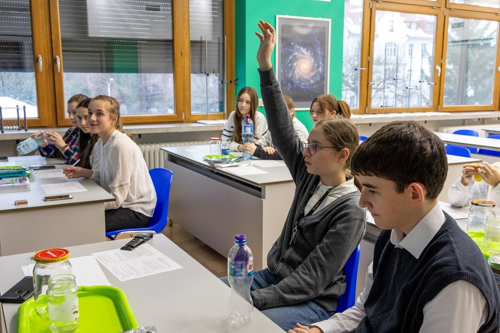 Ile zarabiają nauczyciele w Katowicach? Urząd miasta podał dane