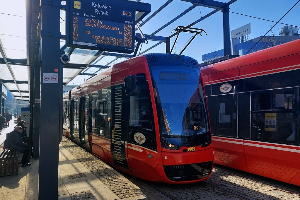 Wielka wymiana taboru w Tramwajach Śląskich. Dwie umowy podpisane