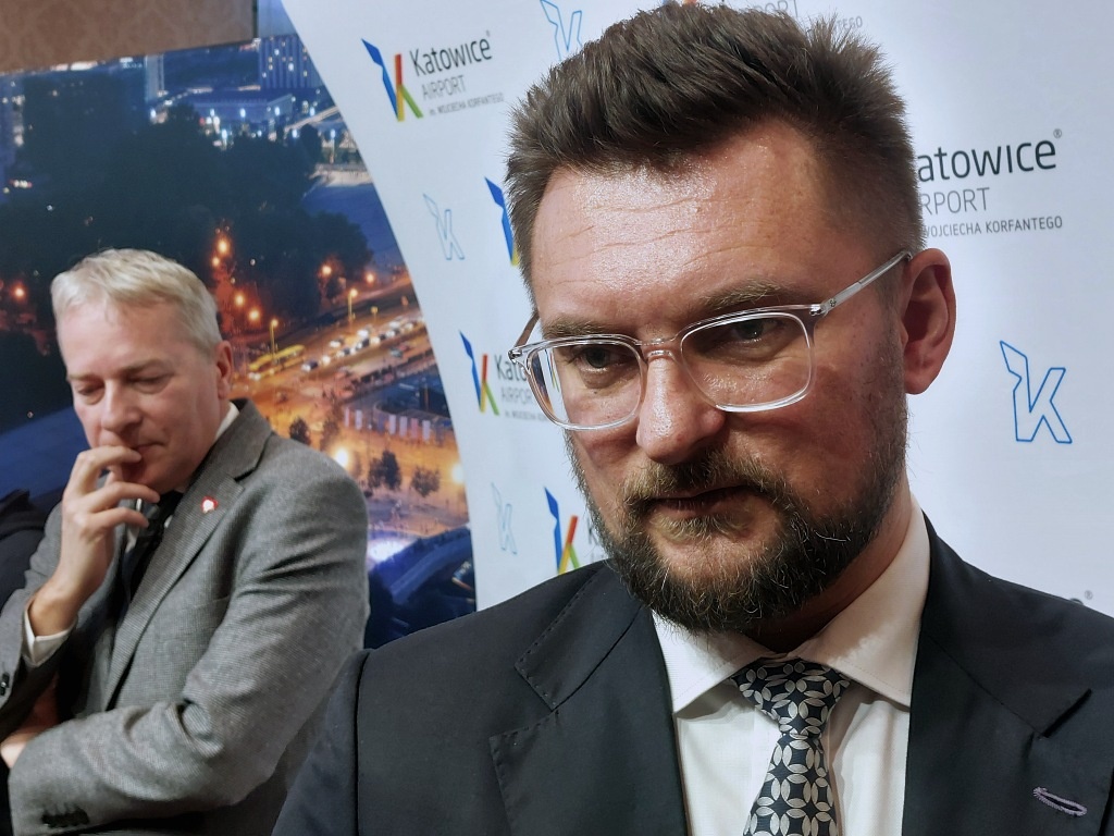 „Nasze lotnisko” w Pyrzowicach. Katowice i woj. śląskie wykupią akcje GTL od Węglokoksu