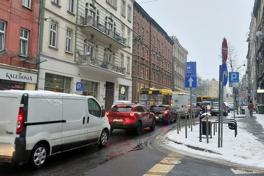 Miasto twierdzi, że kolejarze chcą bardziej sparaliżować centrum Katowic. PKP PLK: To nieprawdziwe informacje