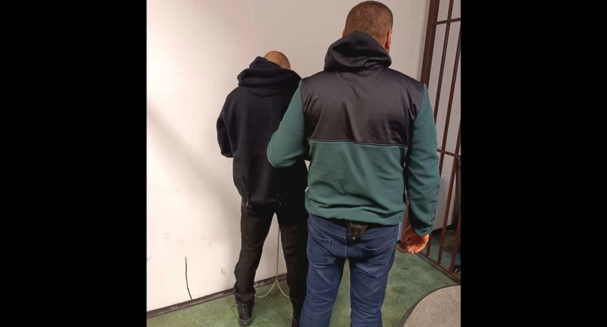 Narkotyki w paczkomacie. Mężczyzna zobaczył policjantów i zachowywał się nerwowo 