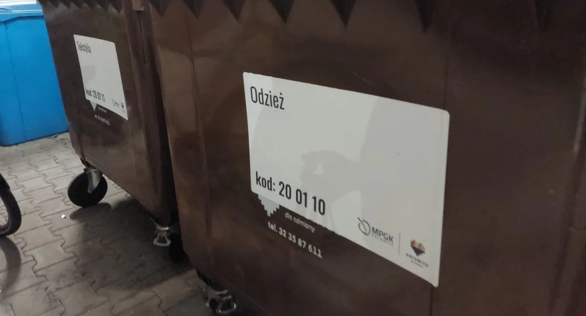Radni wnioskują o zmiany w sposobie odbioru zużytych ubrań i tekstyliów