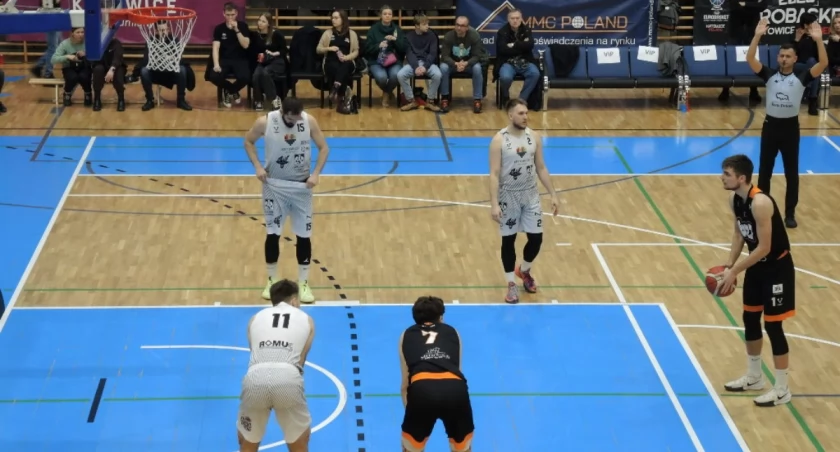 Katowickie drużyny koszykarskie zaczynają w sobotę walkę w kolejnej rundzie play-off o awans do I ligi