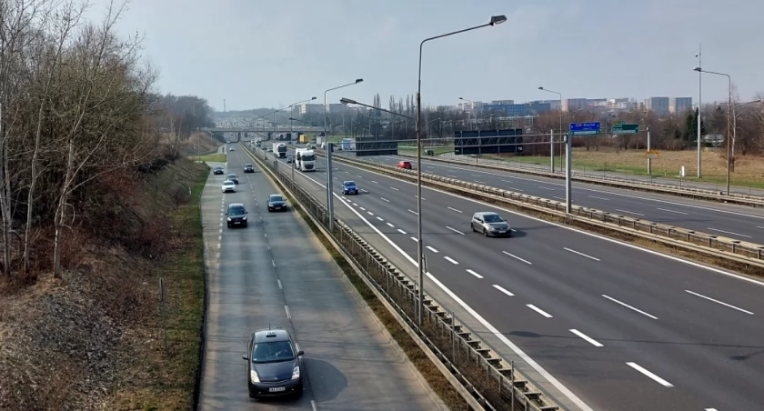 Dzień dobry Katowice. Miasto sprzedaje teren przy autostradzie 