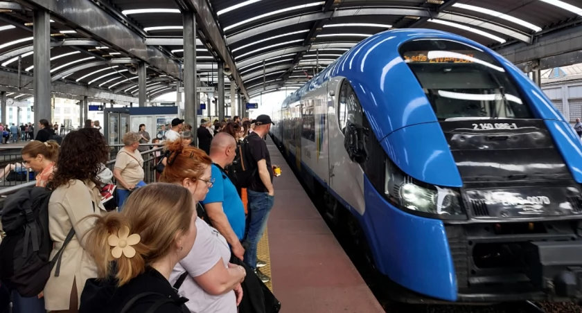 Mniej pociągów pomiędzy Katowicami a Ligotą i Tychami. Niektóre pojadą przez Chorzów