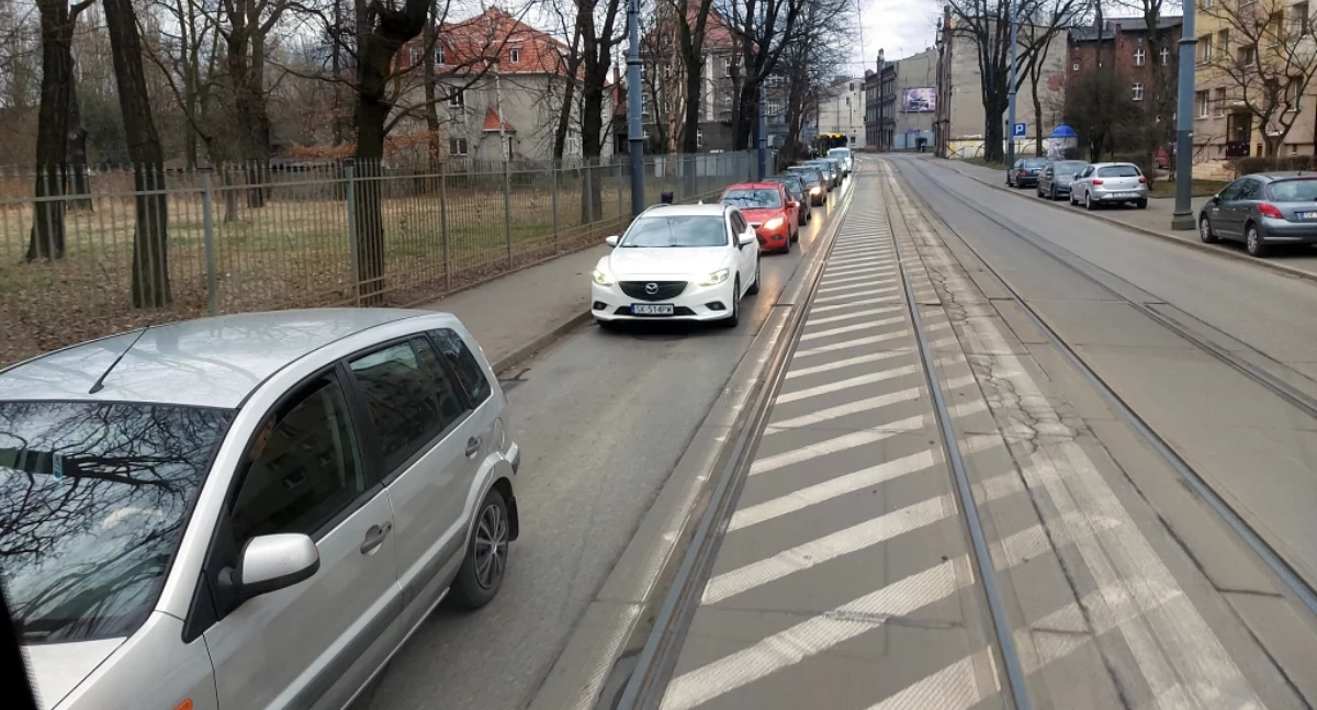 Katowice poszerzą ulicę Gliwicką. Chodziło o płynniejszy przejazd tramwajów, a zyskają głównie kierowcy