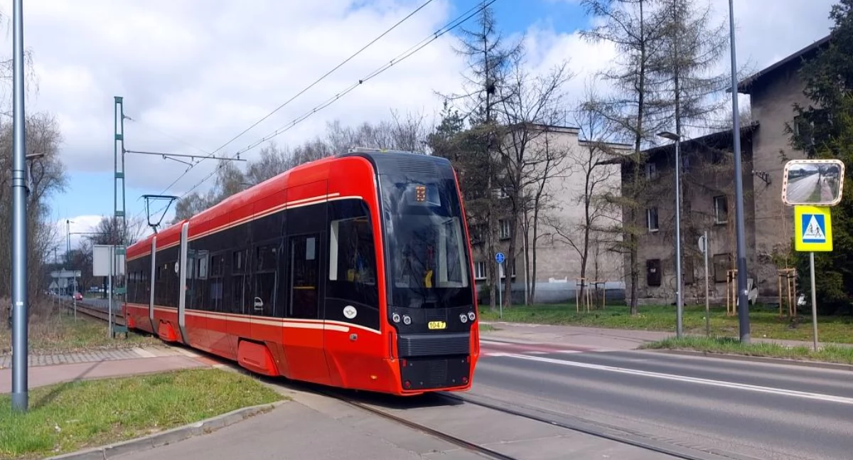 Raz jednotorowa, a raz dwutorowa. Tramwaje Śląskie ogłosiły przetarg na rozbudowę linii na al. Korfantego