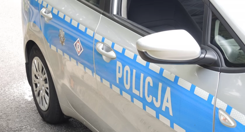 Przekroczył prędkość i chciał „załatwić sprawę jak mężczyźni”. 79-latek zaproponował policjantom łapówkę