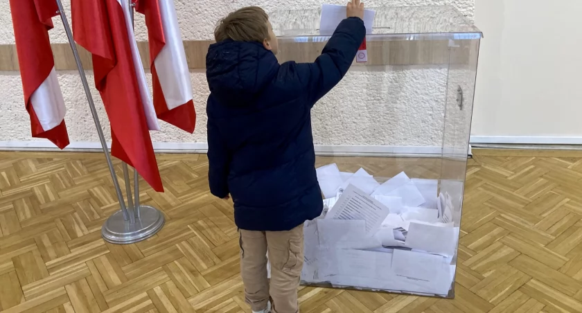 Rozpoczęło się głosowanie w drugiej turze wyborów prezydenckich