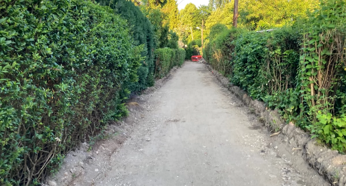 Rozpoczęły się prace na terenie zabytkowych ogródków w centrum Katowic. Będą tam nowe alejki