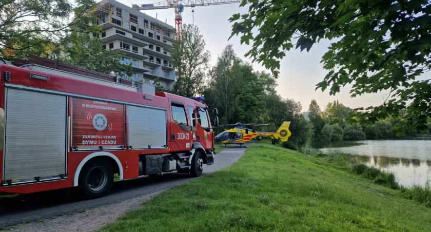 Dramatyczna akcja w Dolinie Trzech Stawów. Trwa walka o życie mężczyzny