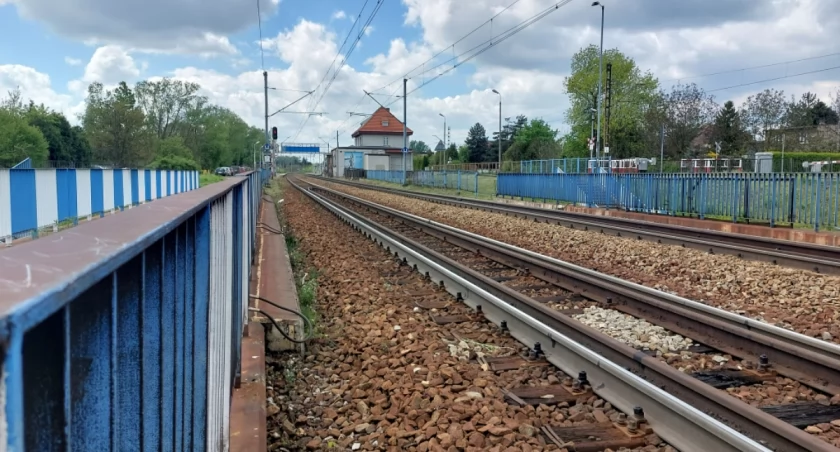 Nowe przystanki i likwidacja przejazdów. Powstanie projekt linii kolejowej pomiędzy Katowicami a Tychami
