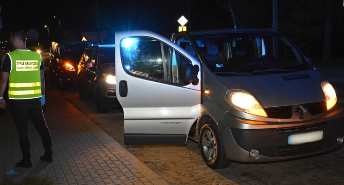 Polak i Ukraińcy przerzucali migrantów do Niemiec. Przewieźli co najmniej 119 osób