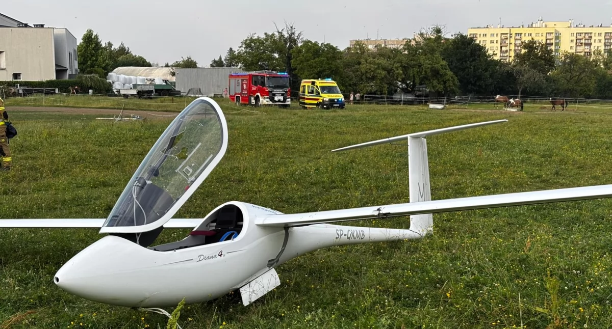 Szybowiec wylądował poza pasem. Pilot był pijany