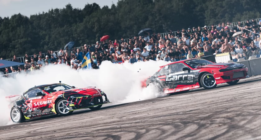 Głośno i dużo dymu na Muchowcu. Lotnisko ponownie stanie się torem do driftu
