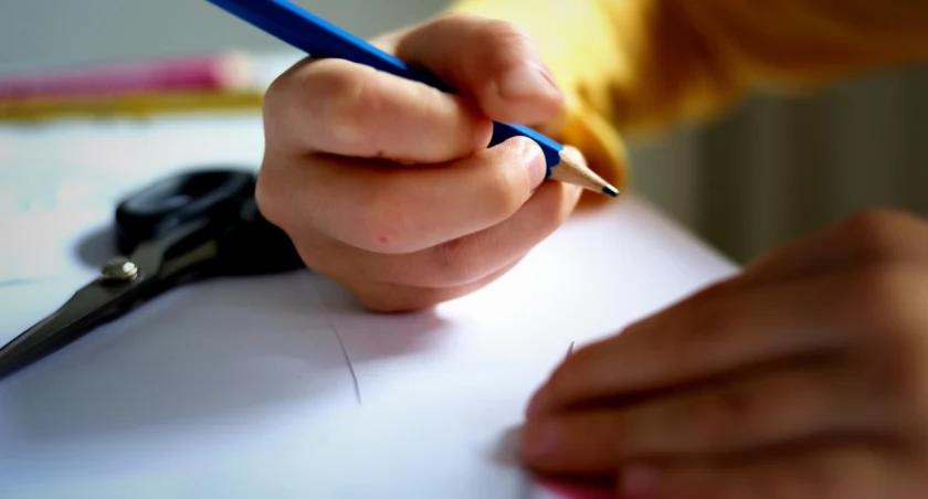 Można składać wnioski o wypłatę pieniędzy na szkolną wyprawkę. Duża zmiana dla dzieci z Ukrainy