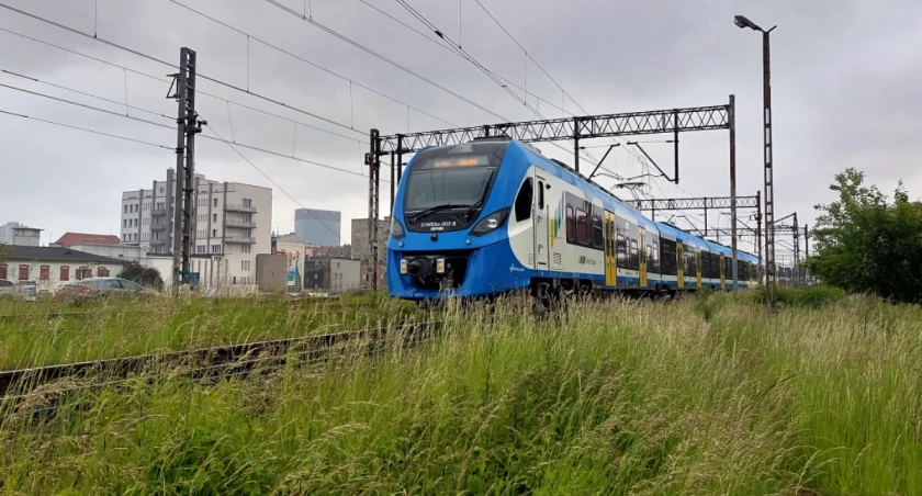 Koleje Śląskie uruchamiają nowe połączenie na północy regionu. Pociągi wrócą tu po wielu latach