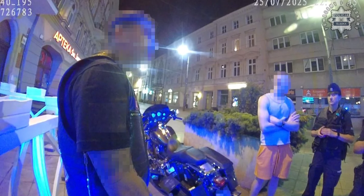 Pijany obcokrajowiec jechał motocyklem po chodniku w centrum Katowic [WIDEO]