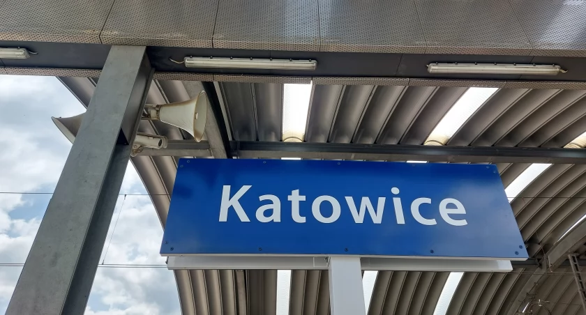 Dzień dobry Katowice. Pasażerowie narzekają na komunikaty na dworcu
