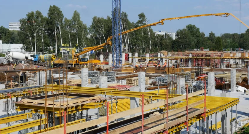 W Załężu trwa budowa nowej siedziby prokuratur. Budynek powoli wychodzi z ziemi