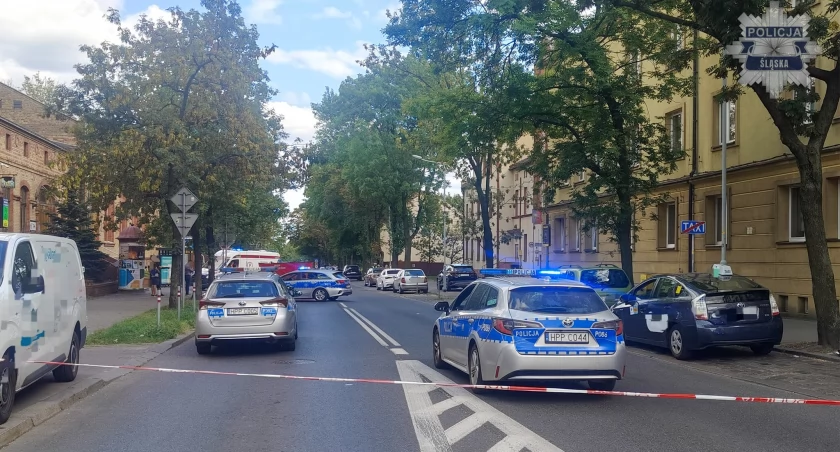 Atak nożownika na ulicy w Chorzowie. Dźgnięty mężczyzna nie żyje