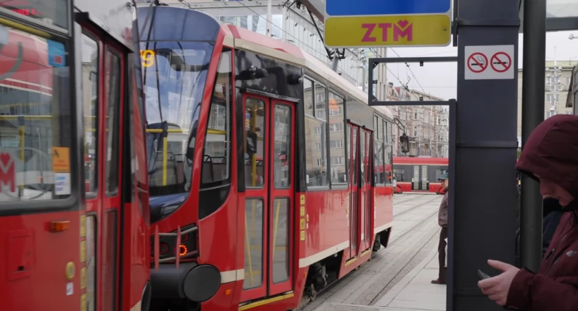 Tramwaje Śląskie szukają malarza. Ogłosiły konkurs na pomalowanie wagonu